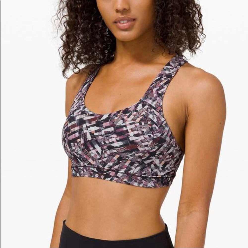 Lululemon Free to Be Serene Bra